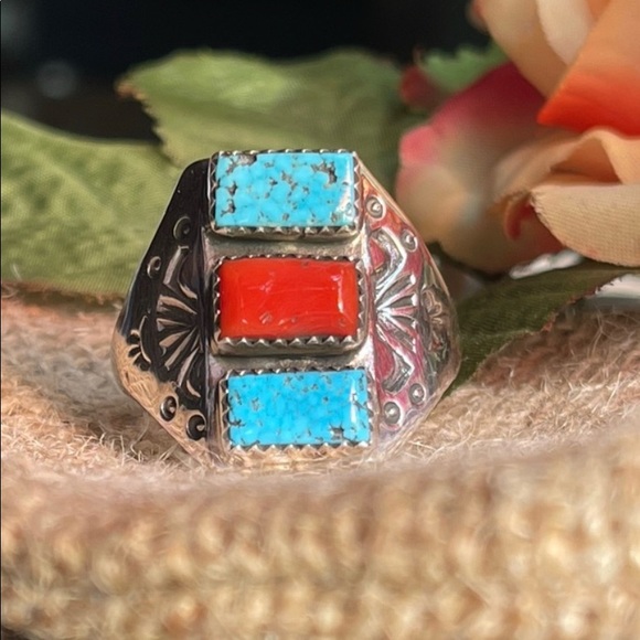 Native Navajo Silver Ring - Picture 3 of 14